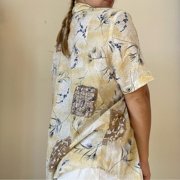 Vintage Button Up Hawaiian Shirt - Picture 6 of 11